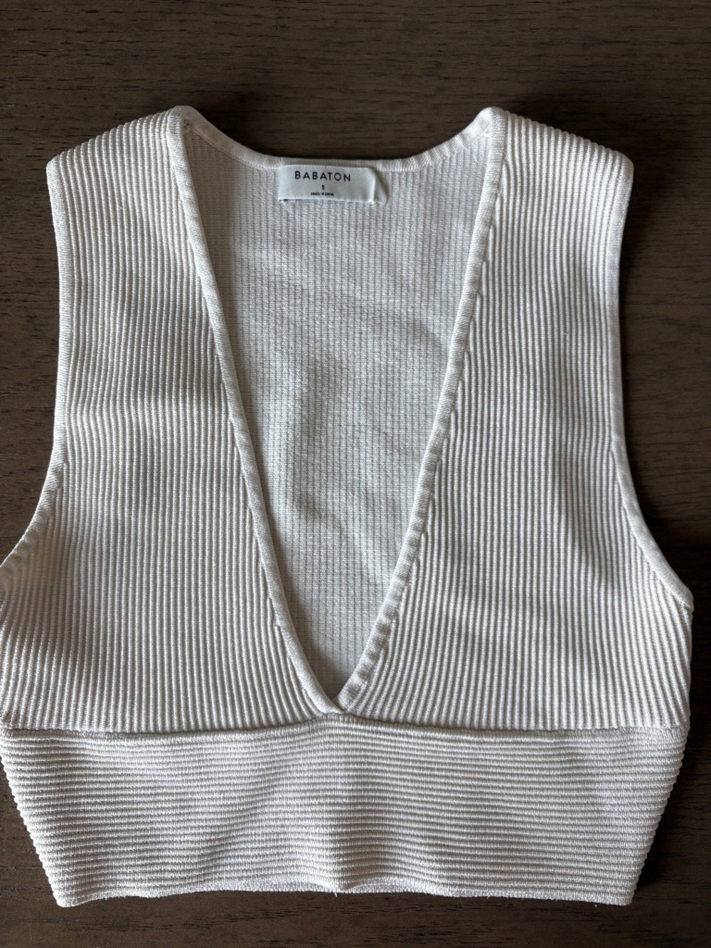 Aritzia Babaton Cream Knit Crop top